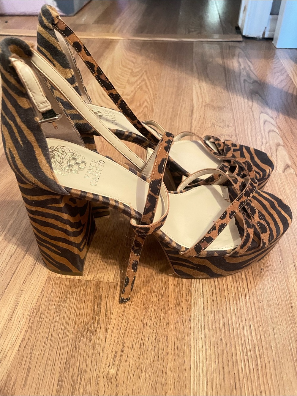 NEW Leopard Platform Heels Size 9.5